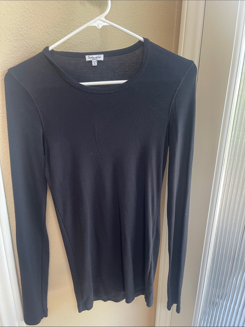 Splendid Black Long Sleeve Scoop Neck Tee